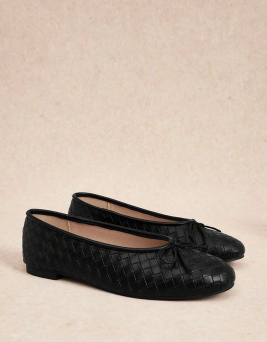 Ballet flats