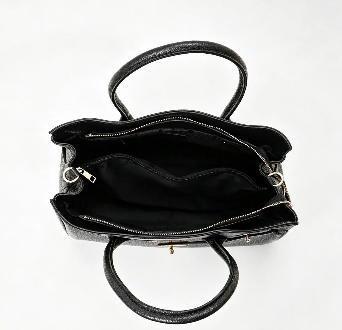 Classy Borsa Tote in Pelle Martellata con Dettagli Dorati